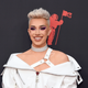 Illustration for article titled James Charles' YouTube Channel Has Been Demonetized Amid Allegations He Sexted With Minors